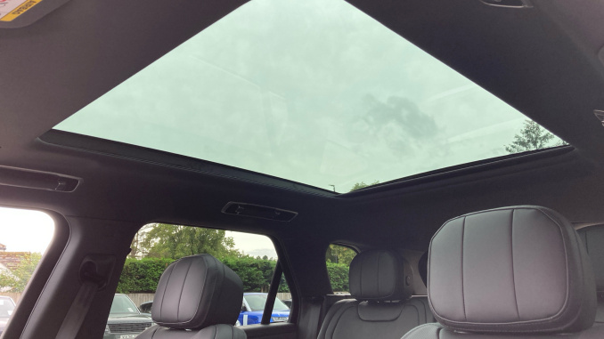 Land Rover Range Rover Sport 3.0 D300 Dynamic SE 5dr Auto Diesel Estate - Image 53